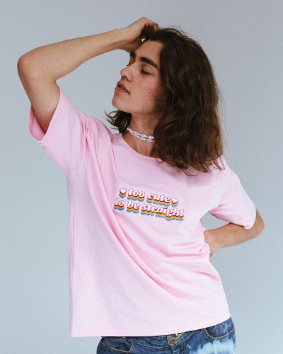 tshirt-sasha-różowy-too-cute-to-be-straight-gwp-brand-4.jpg