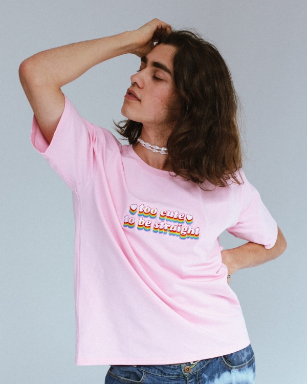 tshirt-sasha-różowy-too-cute-to-be-straight-gwp-brand-4.jpg