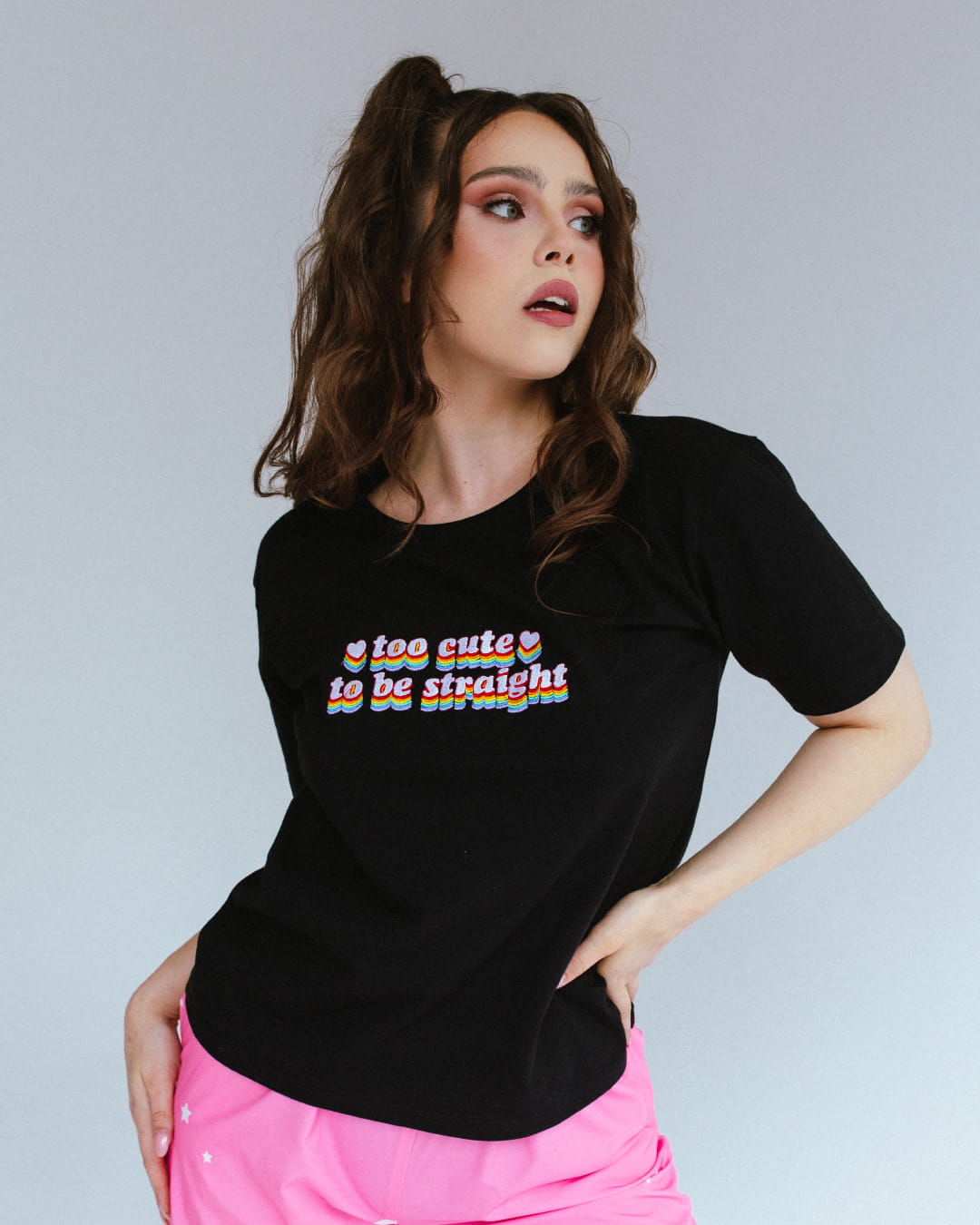 tshirt-sasha-czarny-too-cute-to-be-straight-gwp-brand-4.jpg