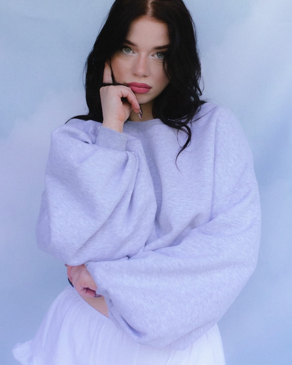 szara-bluza-crop-madame-gwp-soft-1.jpg