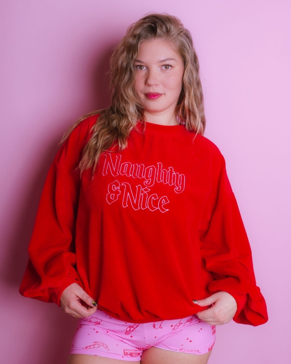 welurowa-czerwona-bluza-madame-naughty-nice-gwp-brand-2.jpg