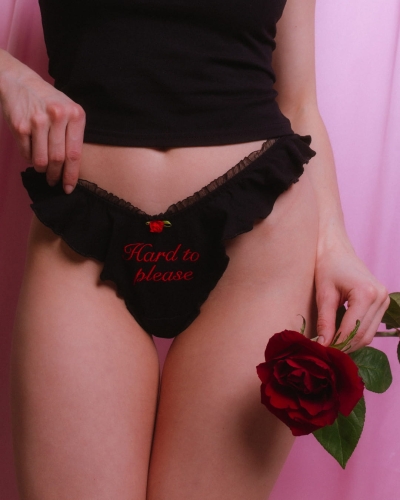 czarne-majtki-kimmy-hard-to-please-gwp-brand-1.jpg