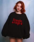 czarna-bluza-madame-female-rage-gwp-brand-1 kopia.jpg