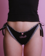 czarne-majtki-kiki-doll-gwp-brand-1.jpg