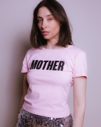rozowy-tshirt-georgina-mother-gwp-brand-1.jpg