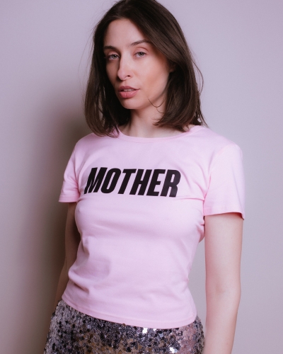 rozowy-tshirt-georgina-mother-gwp-brand-1.jpg
