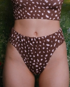 majtki-kapielowe-erika-sarenka-gwp-brand-3.jpg