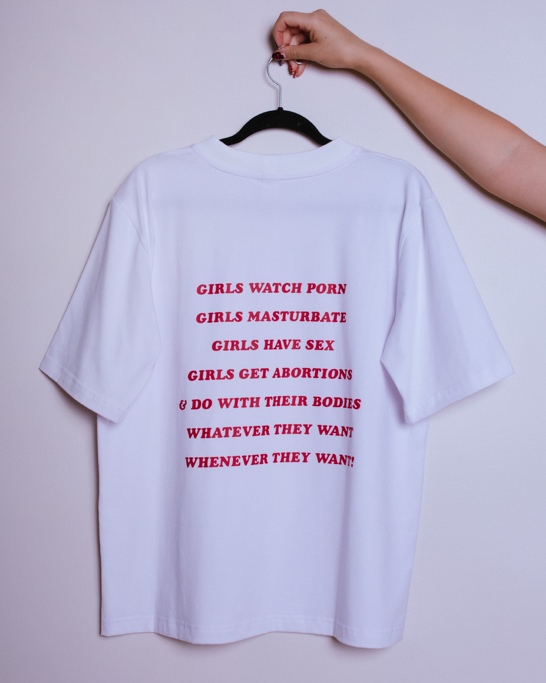 bialy-tshirt-gala-gwp2026-gwp-brand-2.jpg