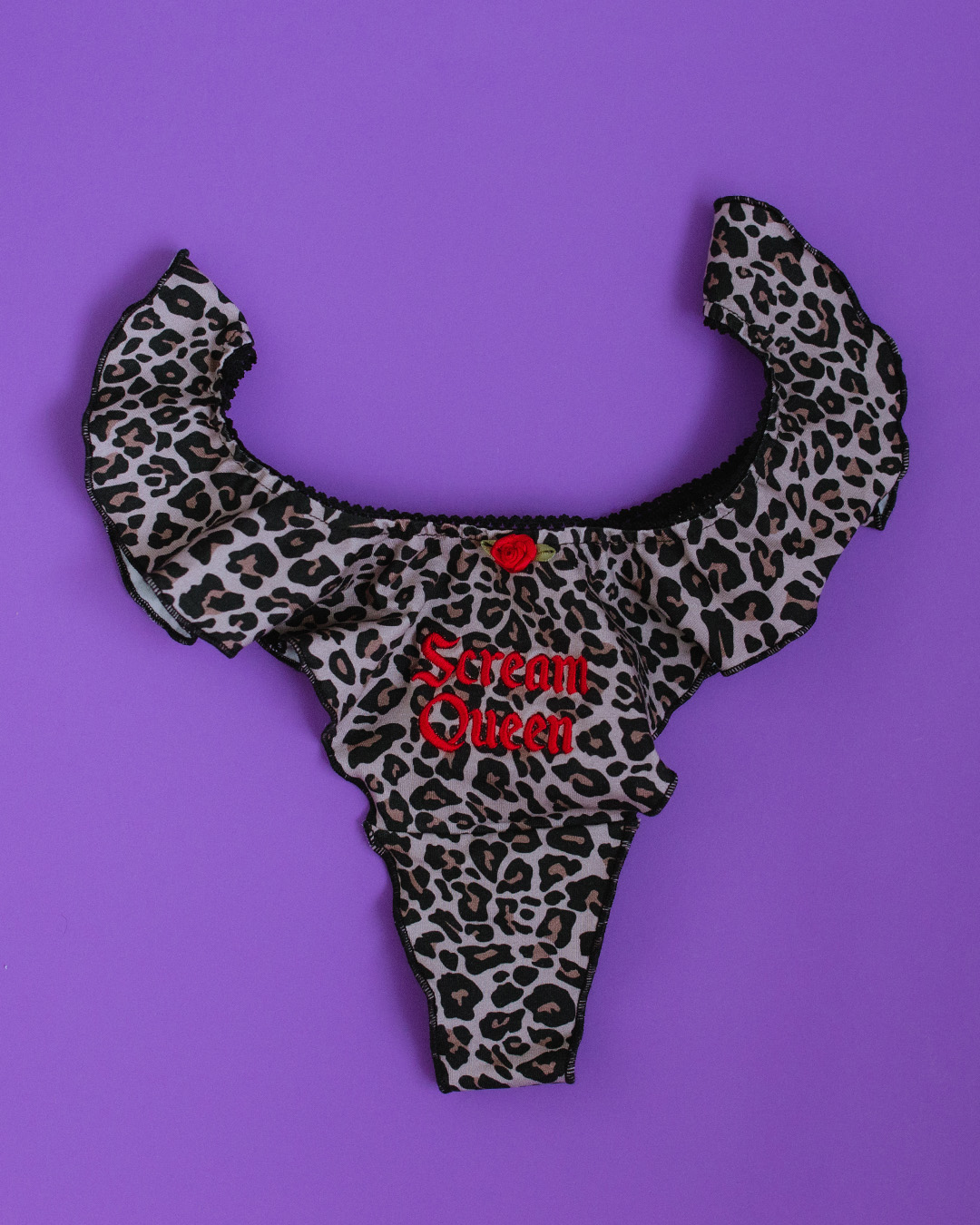 panterkowe-majtki-stringi-kimmy-scream-queen-gwp-brand-3.jpg