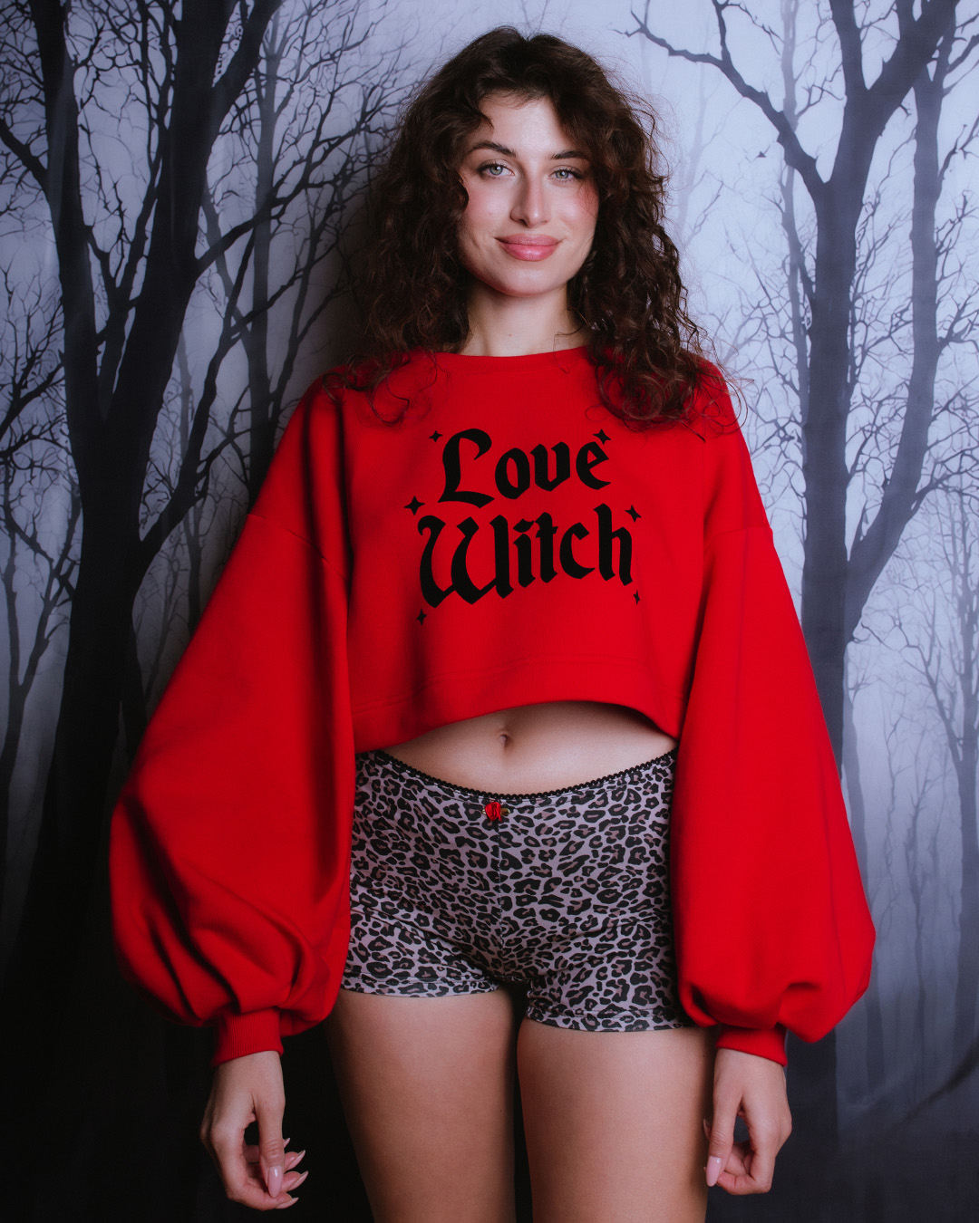 czerwona-bluza-crop-madame-love-witch-gwp-brand-4.jpg
